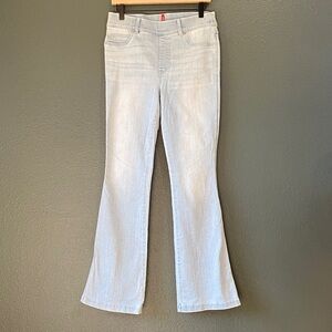 Spanx Medium Flare Denim Pull On Jeans - Retro Light Wash Jeans- 20348R